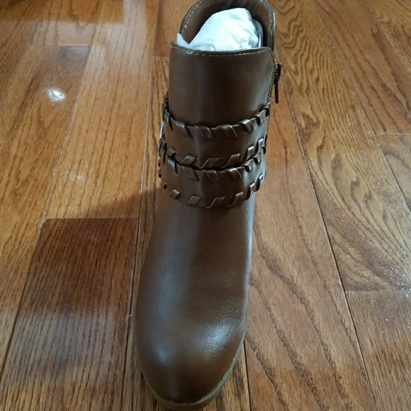 Style&Co Shoes (BRAND NEW!!!) - LIQUIDATION SALE!! - Picture 3 of 6